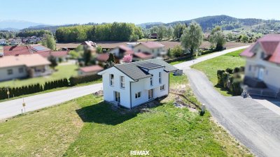 Erstbezug: Schlüsselfertiges Traumhaus in nachhaltiger Holzriegelbauweise