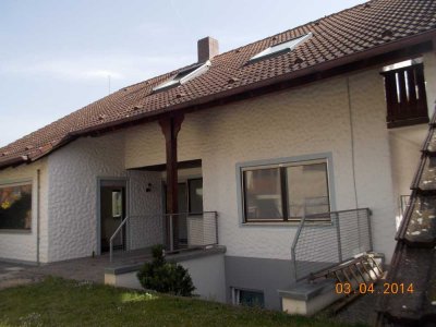 Geräumige 3,5-Zimmer Wohnung mit Balkon in Fürth (Stadeln / Herboldshof / Mannhof)