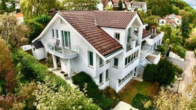 Imposantes Einfamilienhaus mit Einliegerwohnung, Traumaussicht und viel Platz