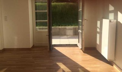 NEU! Erdgeschoß! Am Ritterholz! Hochwertige und exclusive Ausstattung! Terr, Parkett, Wannenbad uvm.