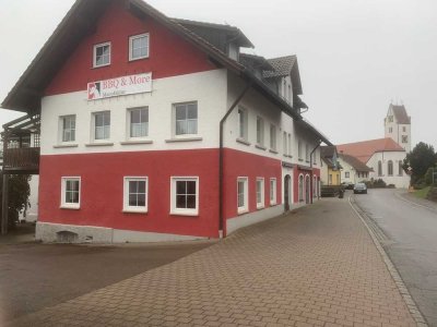 Große 4 - Zimmerwohnung zum Selbstausbau