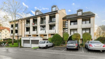 Lichtdurchflutete Dachgeschosswohnung in Toplage von Regensburg – ideal für Singles oder Paare