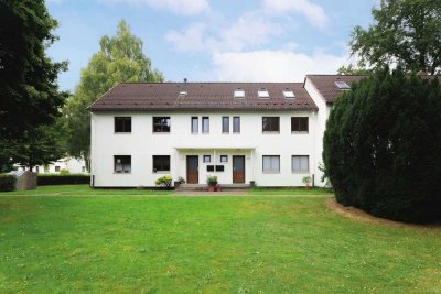Helle und ruhige 2-Zimmer-Maisonette mit Balkon und Dachgeschossnutzung im grünen Umfeld von Osdorf