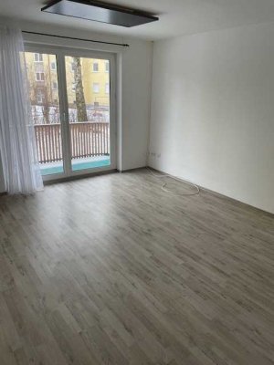 Renovierte 3-Zimmer-Wohnung mit Balkon