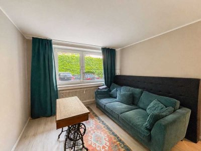 Kernsaniertes Souterrain im Belgischen Viertel: Hochwertige 3-Zimmer-Wohnung mit Einbauküche