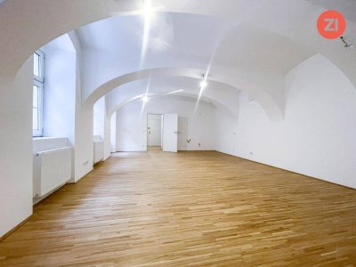 Renovierte 1- Zimmer Wohnung mit Terrasse und Garten zum Innenhof im Linzer Zentrum - Landestheater