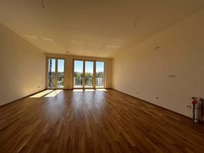 *2 Zimmer mit Blick ins Grüne - ERSTBEZUG, HWR, SÜDBALKON*