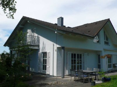 Gepflegte DHH in ruhiger Lage