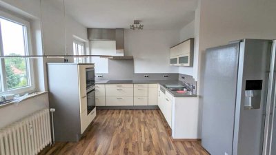 Moderne Maisonette-Whg mit EBK und Blick auf den Schlosspark! Frei ab 01.06!