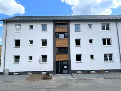 Erstbezug nach Sanierung- schöne 2- Zimmerwohnung mit Süd-Balkon! PROVISIONSFREI!