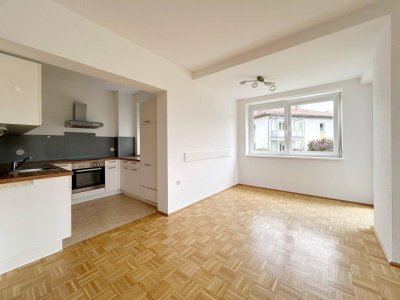 WOHNEN IN DER NATUR - 3 ZIMMER WOHNUNG MIT KÜCHE, BALKON UND PARKPLATZ