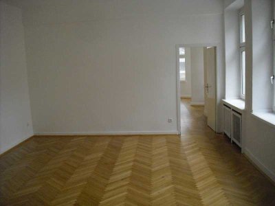 Schöne 4 Zimmer-Wohnung direkt in Stadtmitte!!!