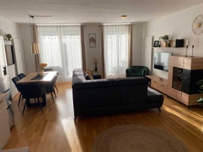 Ansprechende und sanierte 2-Raum-Wohnung mit gehobener Innenausstattung mit EBK in Düren
