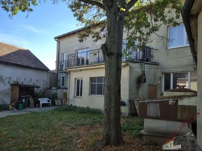 Gewerbeimmobilie mit Werkstatt und Mitarbeiterwohnungen auf 2335m2 Grundstück