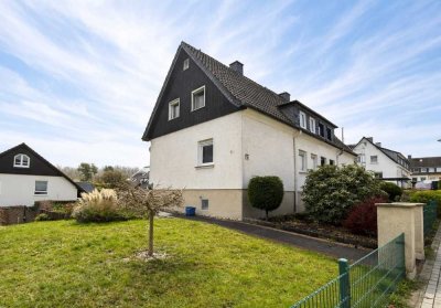 Doppelhaushälfte mit großem Wohnbereich, Garten & Ausbaupotenzial