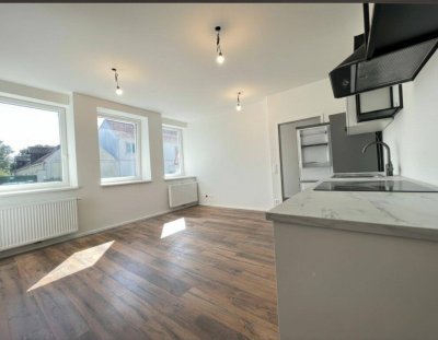 Oslip! Neuwertige 3,5 Zimmer + Gartenanteil