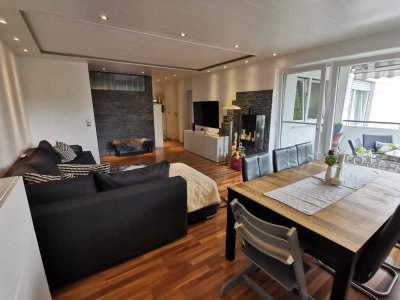 Helle 3,5-Zimmer-Wohnung mit Balkon, Einzelgarage und Einbauküche - provisionsfrei!