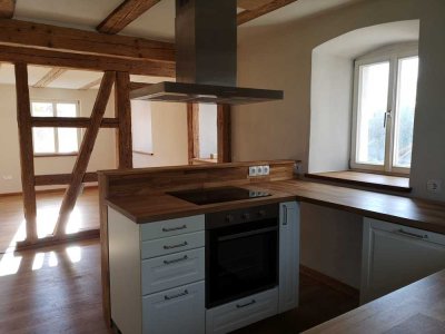 Schöne große Maisonette-Wohnung im Grünen