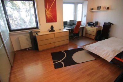 Helle 2-Zimmer Maisonette-Wohnung mit Terrasse in Bonn-Duisdorf