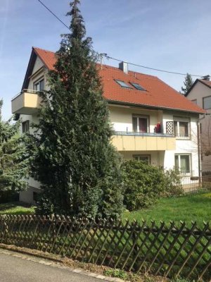 Ruhiges wohnen in Bester Lage von S-Uhlbach mit schöner Terrasse und großem Gartenanteil!