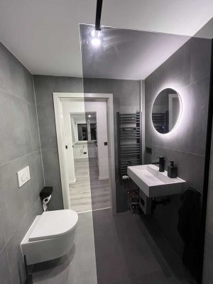 Exklusive Dachgeschosswohnung mit moderner Ausstattung !!