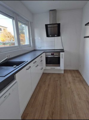 Helle 2-Zimmer-Wohnung mit Balkon