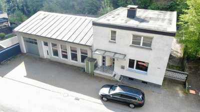 Lüdenscheid: Haus (124m²) + Halle (130m²) Provisionsfrei mieten!