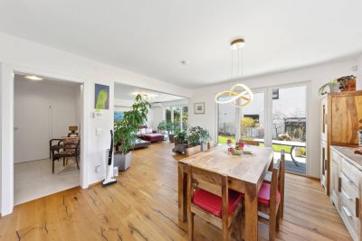 Modernes Einfamilienhaus in ruhiger Lage mit Garten, Smart-Home-System und Alarmanlage
