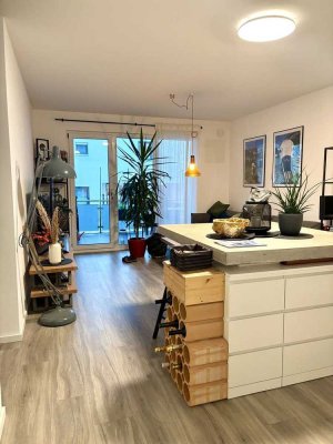 Moderne, lichtdurchflutete 3-Zimmer-Wohnung mit Balkon!