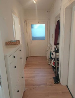 Einfache Altbauwohnung in top Lage