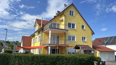 Moderne 4 Zimmer-Wohnung mit Balkon