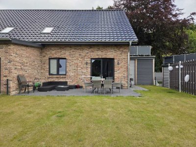 Exklusive, neuwertige 3-Zimmer-Erdgeschosswohnung mit geh. Innenausstattung mit Terrasse und EBK
