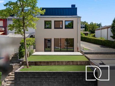 Hochwertig kernsaniert! Energieeffizientes KFW55-Einfamilienhaus in Split-Level-Bauweise