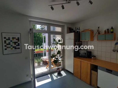 Tauschwohnung: Ruhige Altbauwohnung mit Balkon ins Grüne