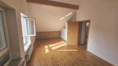 Attraktives Wohnen im gepflegten EFH mit Garten, Terrasse, Balkon und Garage in LU-Maudach