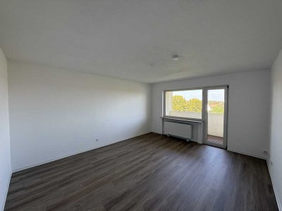 Vollständig renovierte 3-Zimmer-Wohnung mit Balkon in Maintal