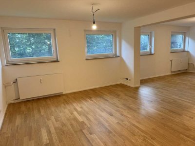Geschmackvolle, frisch renovierte 2-Zimmer-Wohnung mit gehobener Innenausstattung in Stuttgart