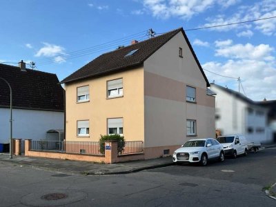Schönes Zweifamilienhaus in gesuchter Lage von LU-Oggersheim