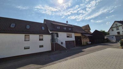 Vielseitiges 3-Familienhaus mit Nebengebäuden - Viel Potenzial für Kapitalanleger oder Handwerker