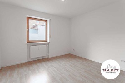 2-Zimmer-Erdgeschosswohnung mit Terrasse: Gepflegtes Wohnen in Landshut-West