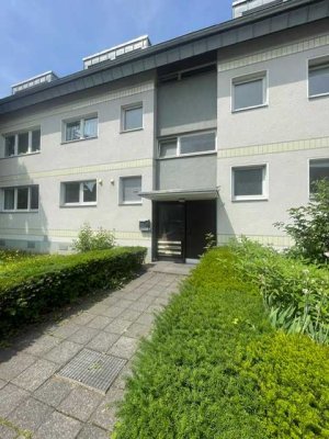 Gemütliches und möbliertes (Studenten)-Dachapartment in Bestlage von Köln-Dellbrück