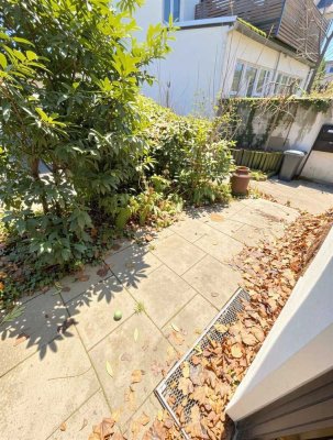 Großzügige und sanierungsbedürftige Wohnung in unmittelbarer Nähe zur Berger Straße