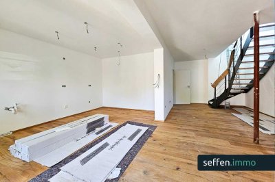 Neubaucharakter: EG-Maisonette-Wohnung mit Dachterrasse und Parkplatz in Köln-Niehl