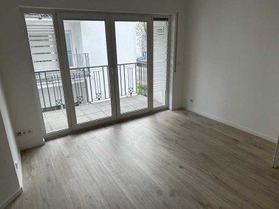 Moderne 2-ZKB Wohnung mit EBK + Balkon in ruhiger und zentraler Lage!