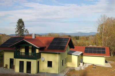 Einzigartige Vermietung von einer Wohnung (OG) in herrlicher Alleinlage (Bezug ab August)