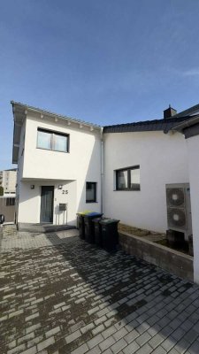 Geräumiges, günstiges 5-Zimmer-Einfamilienhaus in Düren