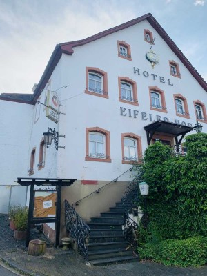 Günstiges 5-Zimmer-Haus mit gehobener Innenausstattung in Hersdorf