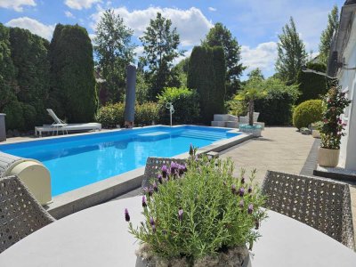Luxuriöses 6-Zimmer-Einfamilienhaus mit beheiztem Pool und Sauna in Apelern