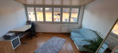Gepflegte 2-Zimmer-Wohnung mit Einbauküche in Althegnenberg