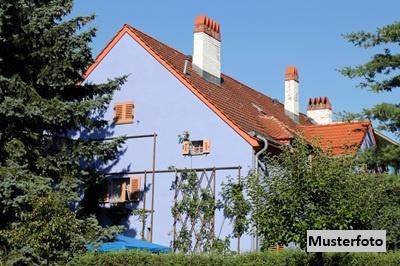 Einfamilienhaus mit Wintergarten und Doppelgarage + gehobene Ausstattung +